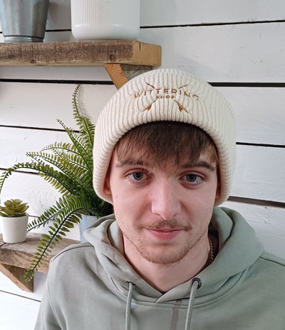 EMBROIDERED LONGBOARD BEANIE - 5 COLOUR OPTIONS