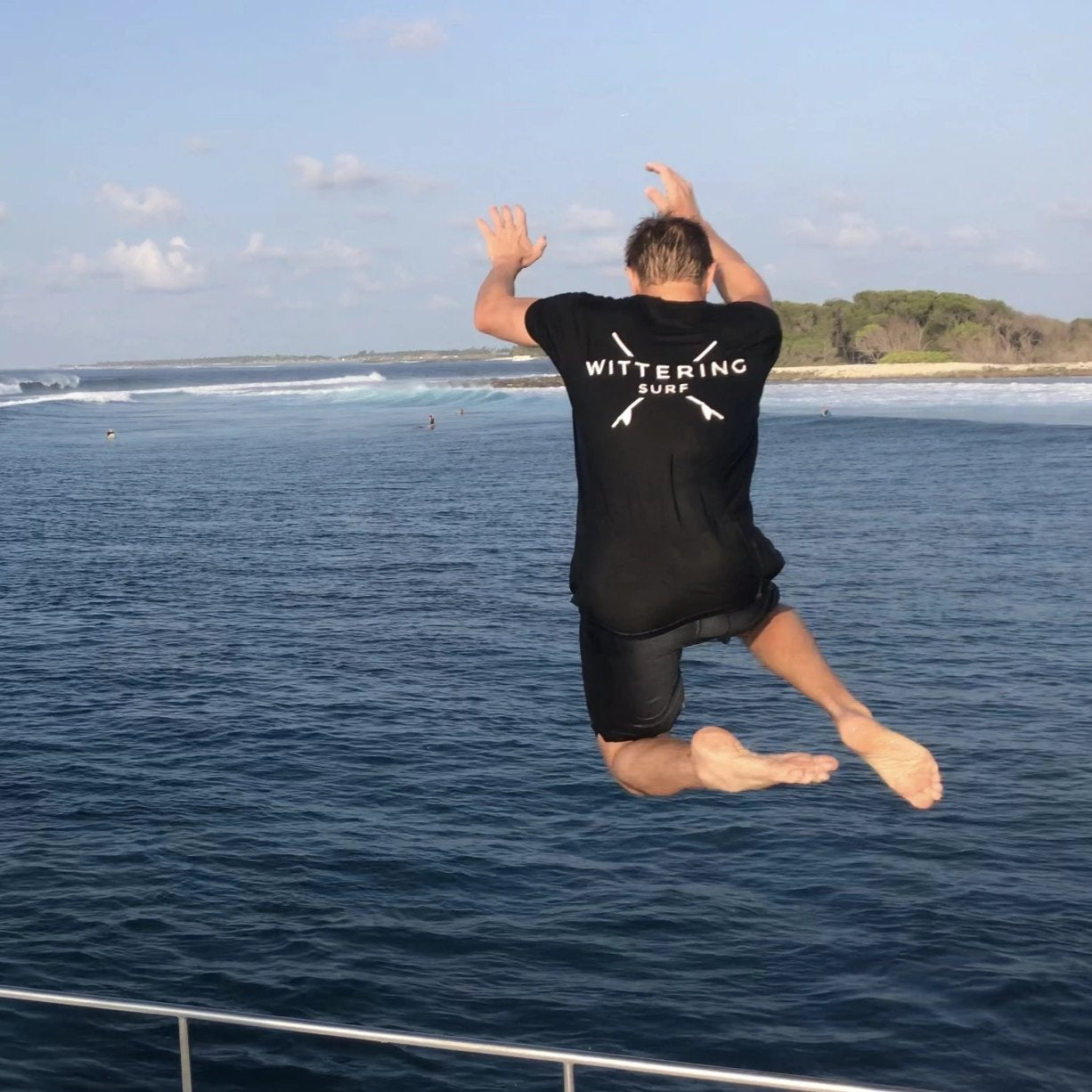 EVERYDAY T-SHIRT - BLACK - Wittering Surf Shop